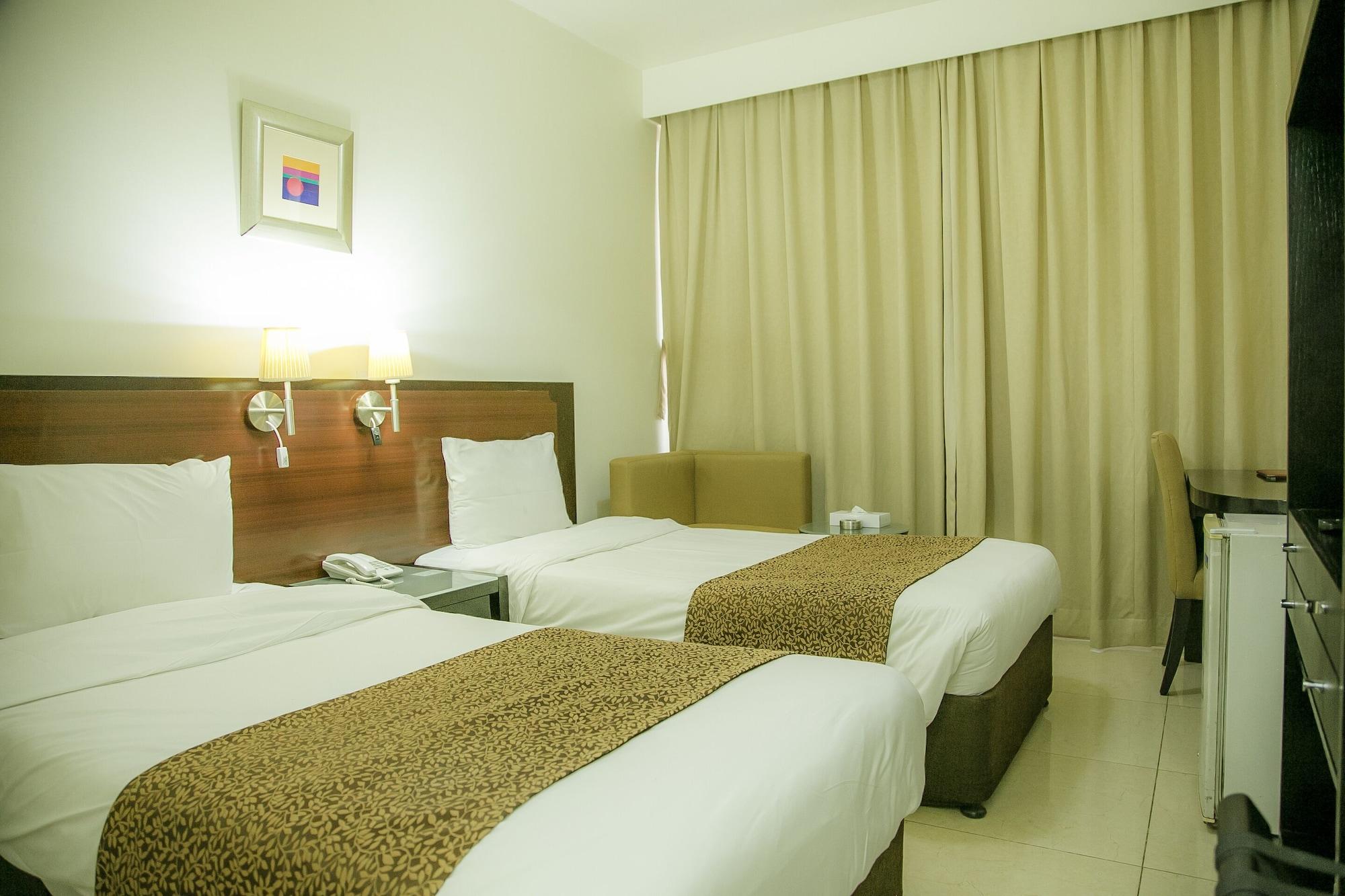 Phoenicia Grand Hotel Dubai Esterno foto