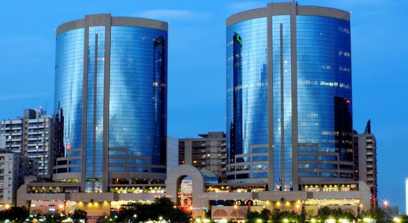 Phoenicia Grand Hotel Dubai Esterno foto