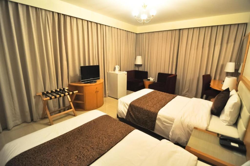Phoenicia Grand Hotel Dubai Esterno foto